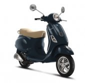 2011 Vespa LX 150 i.e. photo